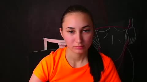 Emma online show from December 20, 2:41 am