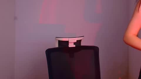 Emma online show from January 14, 9:45 am