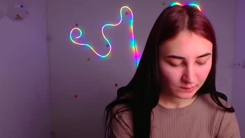 Emma online show from March 10, 9:10 am