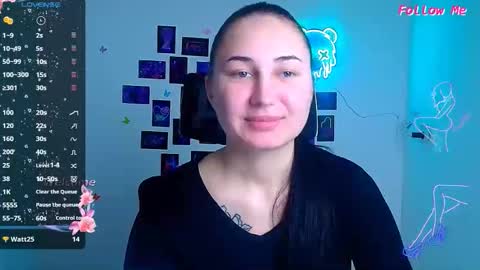 Emma online show from November 14, 2:27 pm