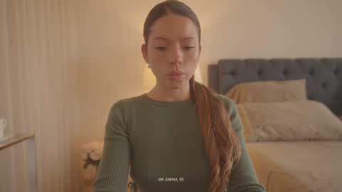 emma_lu1 online show from March 10, 3:17 pm