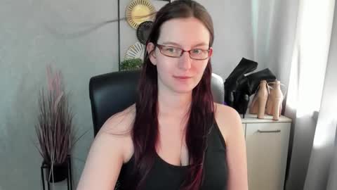 emma online show from June 3, 2:33 pm