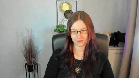 emma online show from July 16, 5:35 am