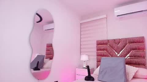 emma online show from November 27, 11:56 am