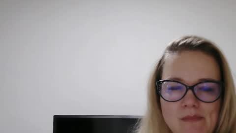 emma_misty_ online show from February 13, 8:05 pm