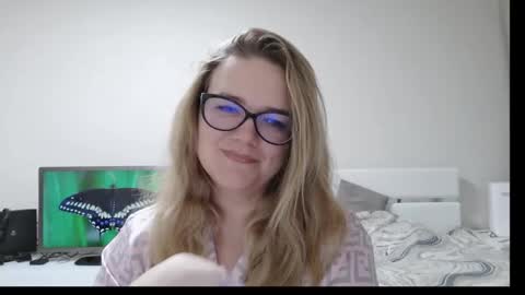 emma_misty_ online show from March 30, 7:37 pm