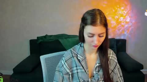 Emma Myer online show from April 13, 2:39 am