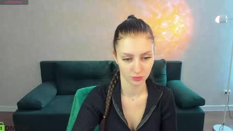 Emma Myer online show from April 15, 2:18 am