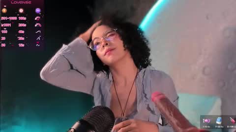 Snapshot of emma_nakamura chatting on September 12, 10:26 am online show from September 12, 10:26 am