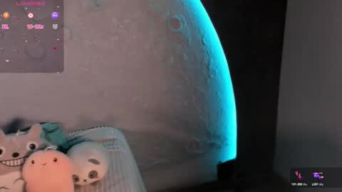 Snapshot of emma_nakamura chatting on September 13, 10:15 am online show from September 13, 10:15 am