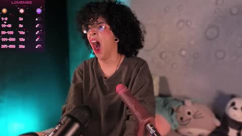 Snapshot of emma_nakamura chatting on September 16, 10:16 am online show from September 16, 10:16 am