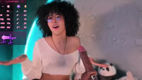 Snapshot of emma_nakamura chatting on September 21, 5:31 am online show from September 21, 5:31 am