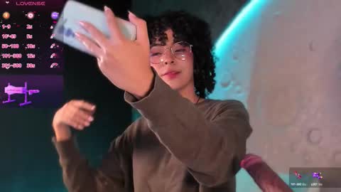 Snapshot of emma_nakamura chatting on September 27, 10:20 am online show from September 27, 10:20 am