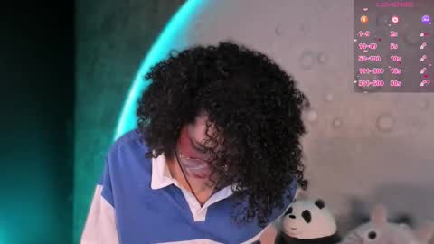 Snapshot of emma_nakamura chatting on October 25, 10:23 am online show from October 25, 10:23 am