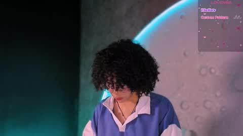 Snapshot of emma_nakamura chatting on November 17, 10:10 am online show from November 17, 10:10 am