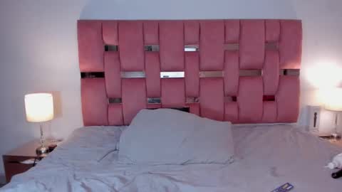 emma_saenz01 online show from December 21, 12:20 am