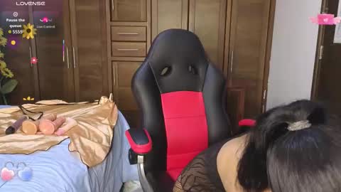 Emma  online show from February 20, 8:20 pm