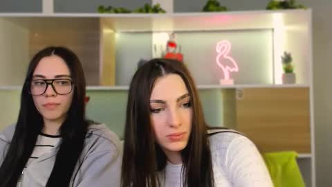 Snapshot of emma_swee chatting on February 23, 12:24 pm emma_swee online show from February 23, 12:24 pm