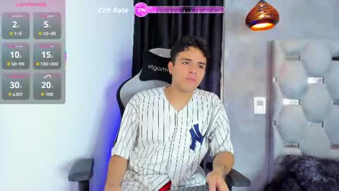 Snapshot of emma_velz chatting on July 22, 5:43 am emma_velz online show from July 22, 5:43 am