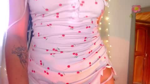 Emma web online show from February 13, 6:59 pm