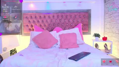 neko  online show from January 7, 8:33 pm