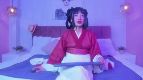 Snapshot of emma_wilder_ chatting on May 14, 7:20 pm Emma online show from May 14, 7:20 pm