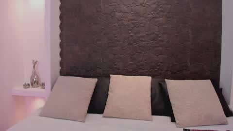 emma_woods__ online show from October 20, 7:47 pm