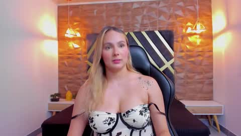 EMMA online show from March 11, 5:52 pm