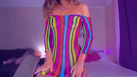 Snapshot of emmaabramson chatting on September 24, 7:55 am Emma online show from September 24, 7:55 am