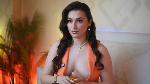  Emma  online show from April 12, 6:35 pm