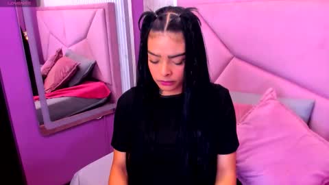 emmaebony_ online show from November 15, 10:12 am