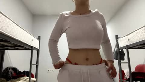 emmagerhauser online show from April 16, 9:39 pm