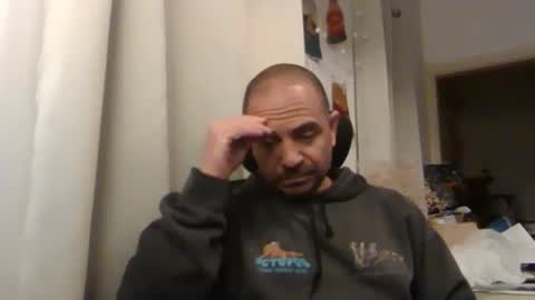 Ariel online show from March 17, 8:34 pm