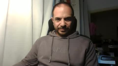 Ariel online show from April 2, 4:32 am