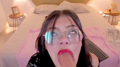 Emma online show from January 22, 12:06 pm