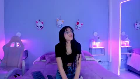 Emma online show from March 3, 2:47 am