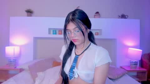 Emma online show from March 7, 7:08 am