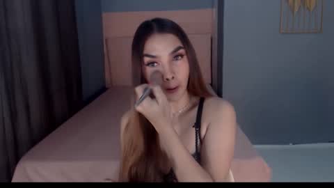 Snapshot of emmahardcockts chatting on February 5, 5:23 am Emma online show from February 5, 5:23 am