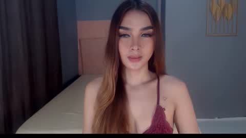 Snapshot of emmahardcockts chatting on February 12, 2:50 am Emma online show from February 12, 2:50 am