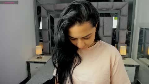 EMMA HILL online show from March 12, 11:05 am