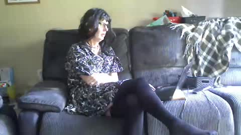 Snapshot of emmajanee chatting on March 30, 9:05 pm Emma online show from March 30, 9:05 pm