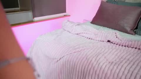 Snapshot of emmajohanson chatting on November 11, 6:52 pm emmajohanson online show from November 11, 6:52 pm