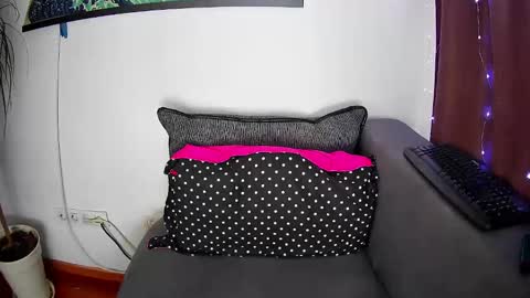 emmakros online show from February 8, 9:24 am