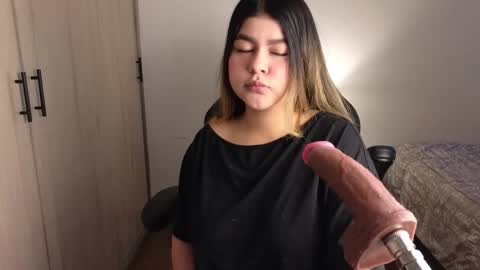 Emma online show from March 8, 4:00 pm