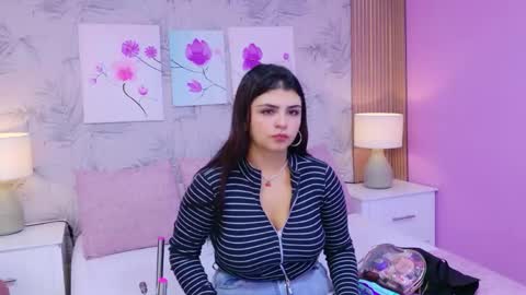 Emma Lee online show from April 16, 11:55 am