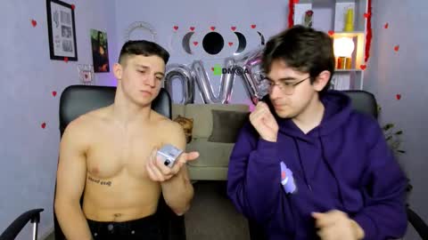 Snapshot of emmanuel_shine chatting on February 17, 6:43 am Emmi online show from February 17, 6:43 am