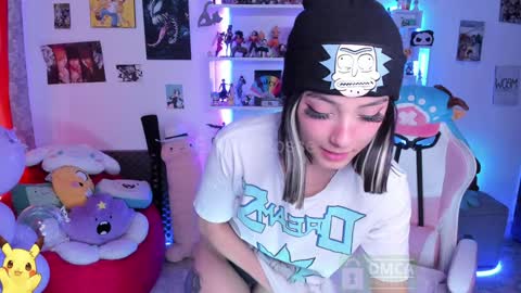 Snapshot of emmarosse11 chatting on January 31, 4:17 pm Emma online show from January 31, 4:17 pm