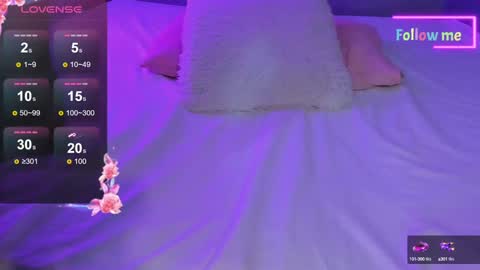 Snapshot of emmasmith06 chatting on December 21, 6:34 pm Emma online show from December 21, 6:34 pm