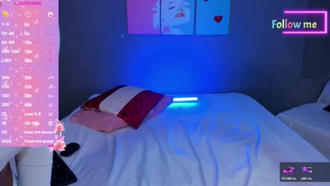 Snapshot of emmasmith06 chatting on February 13, 5:54 pm Emma online show from February 13, 5:54 pm