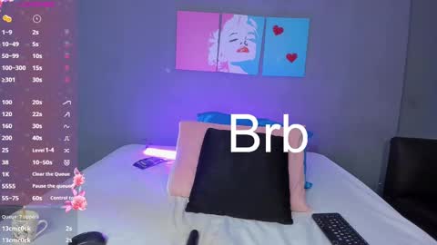 Snapshot of emmasmith06 chatting on November 10, 5:34 pm Emma online show from November 10, 5:34 pm